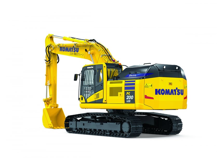 Komatsu è pronta a lanciare i nuovi escavatori elettrici da 20 t con batterie agli ioni di litio 